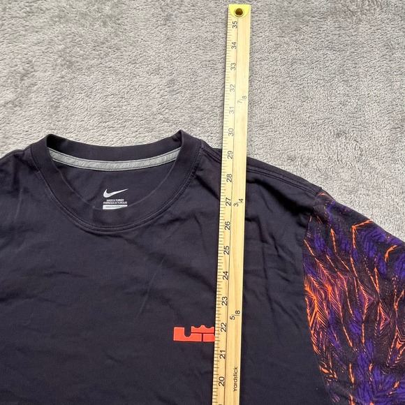 Nike LeBron James Hummingbird‎ T Shirt Crewneck Purple Mens Large - Picture 4 of 5